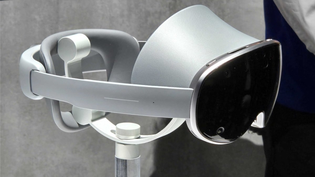 لوازم جانبی گلکسی ایکس آر قیمت بالایی دارند ؛ از کنترلرها تا قاب محافظ