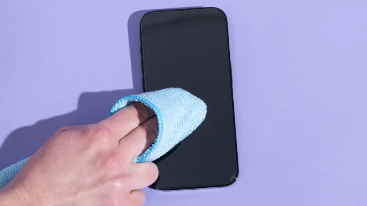 تمیز کردن گوشی