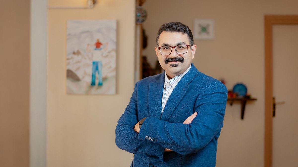 انجمن تجارت الکترونیک تهران خواستار بازنگری در طرح بیمه اجباری کاربران راننده تاکسی‌های اینترنتی شد