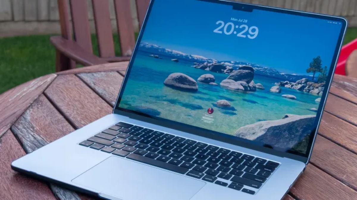 سیستم عامل macOS 26.1